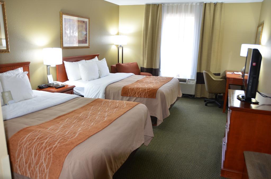 Comfort Inn Near Six Flags St Louis Pacific Exterior photo